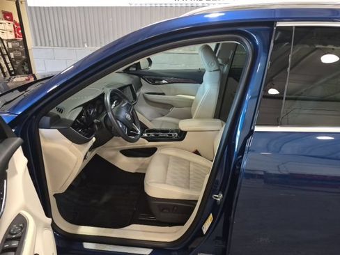 Used 2023 Buick Envision Avenir AWD/4WD image 9