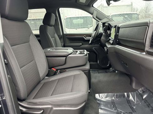 Certified 2024 Chevrolet Silverado 1500 LT image 26