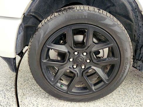 Used 2024 RAM 1500 Laramie image 9