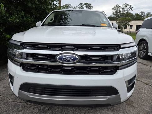 Used 2024 Ford Expedition Max Limited RWD image 2