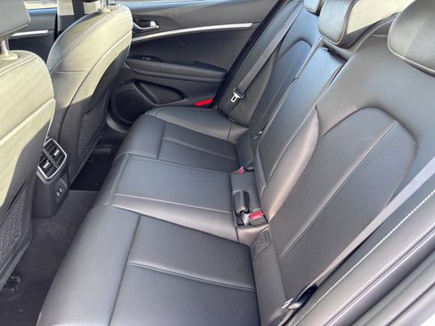 Used 2026 Genesis G70 2.5T RWD image 16