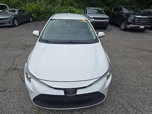 Used 2021 Toyota Corolla LE FWD image 13