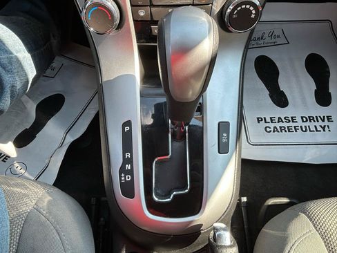 Used 2015 Chevrolet Cruze LT FWD image 26