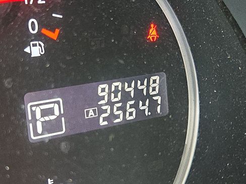 Used 2015 Nissan Quest S FWD image 16