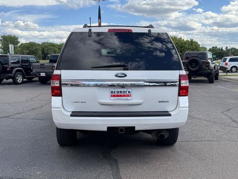 Used 2015 Ford Expedition Limited w/ Equipment Group 301A AWD/4WD image 8