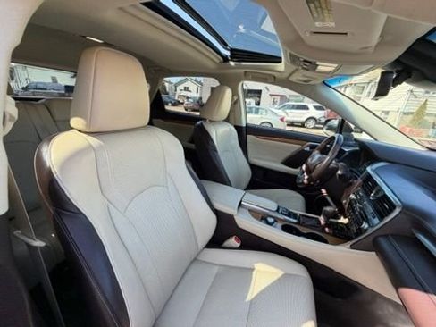 Used 2017 Lexus RX 350 AWD w/ Premium Package image 31