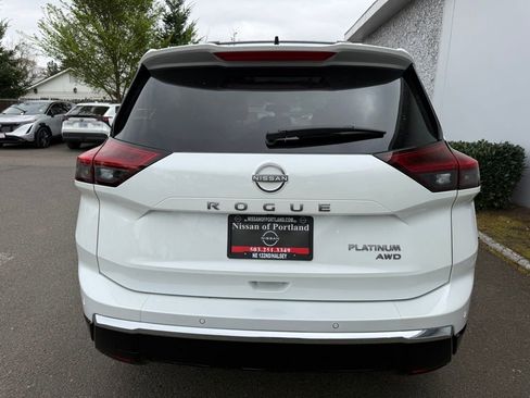 New 2026 Nissan Rogue Platinum image 8