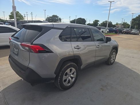 Used 2023 Toyota RAV4 LE FWD image 3