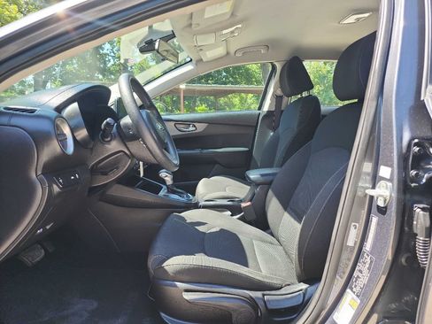Used 2021 Kia Forte Sedan FWD image 11