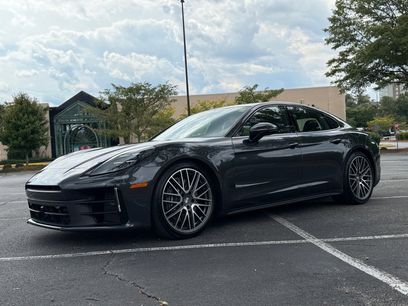 New 2025 Porsche Panamera 4