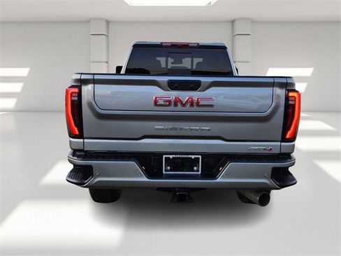 New 2026 GMC Sierra 2500 AT4 image 4