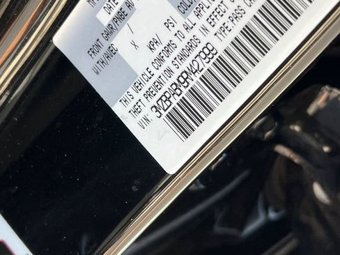 Used 2024 MAZDA MAZDA3 s image 34