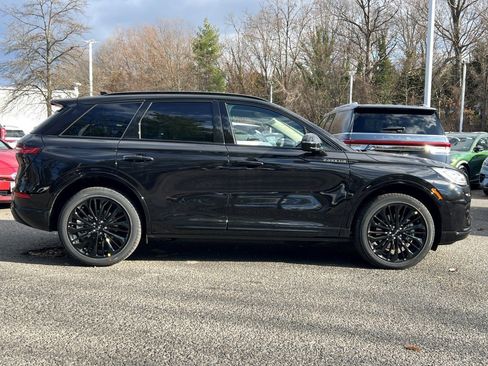 New 2026 Lincoln Corsair Grand Touring image 3