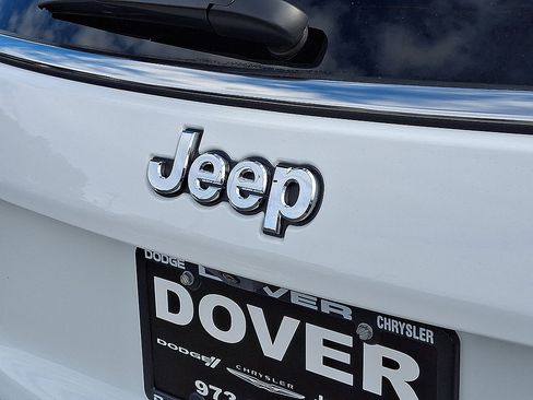 Certified 2025 Jeep Compass Limited AWD/4WD image 16