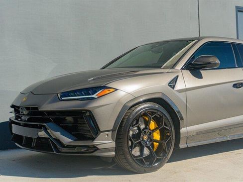 Used 2024 Lamborghini Urus Performante image 35