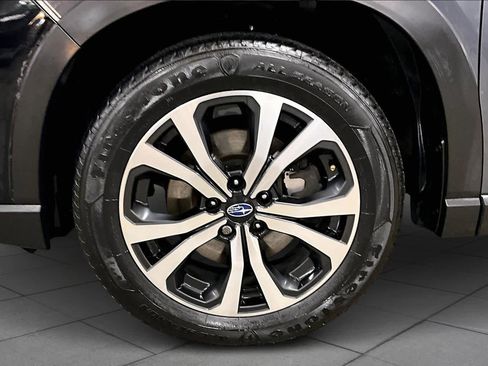 Used 2020 Subaru Forester Limited image 10