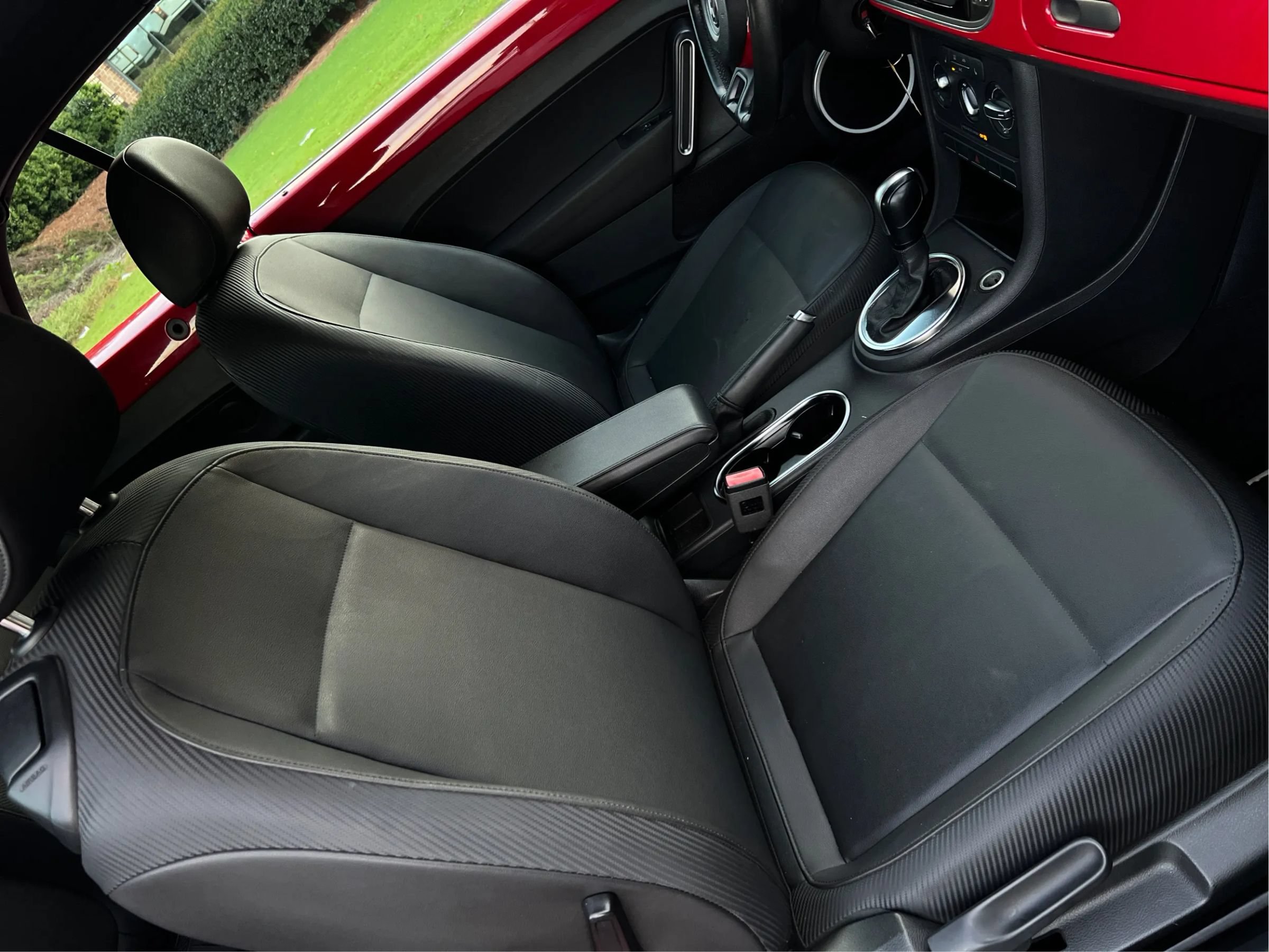 Used 2014 Volkswagen Beetle 2.5 FWD image 16