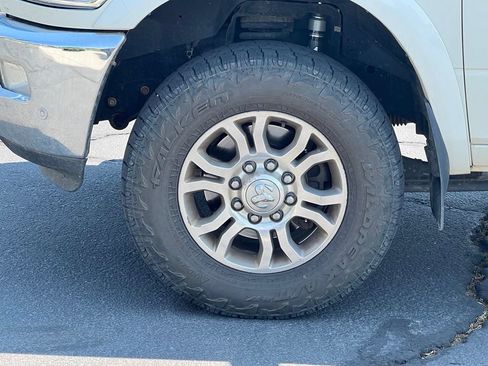 Used 2018 RAM 2500 Laramie w/ Convenience Group AWD/4WD image 14