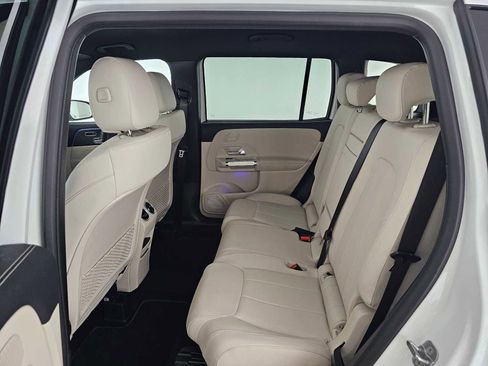 Certified 2025 Mercedes-Benz GLB 250 image 17