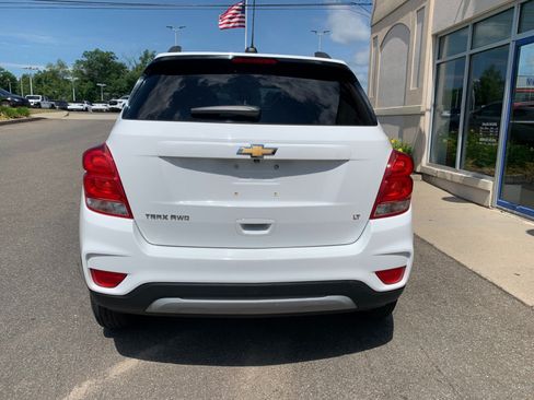 Used 2019 Chevrolet Trax LT w/ LT Convenience Package AWD/4WD image 6