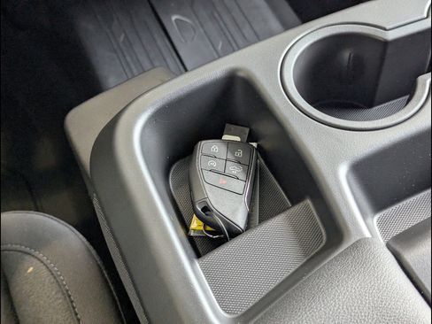 New 2026 GMC Sierra 1500 SLE w/ X31 Off-Road Package image 25