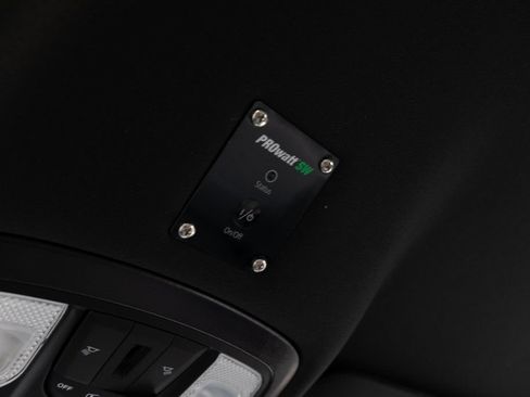 Used 2024 RAM 3500 4x4 Crew Cab image 37