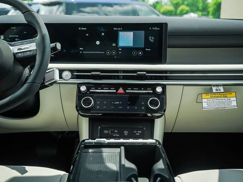 New 2026 Hyundai Tucson Limited AWD/4WD image 17