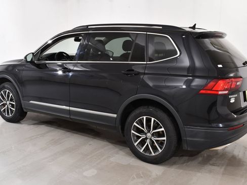 Used 2018 Volkswagen Tiguan SE AWD/4WD image 15