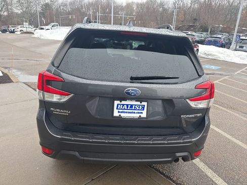 Used 2023 Subaru Forester Limited image 3