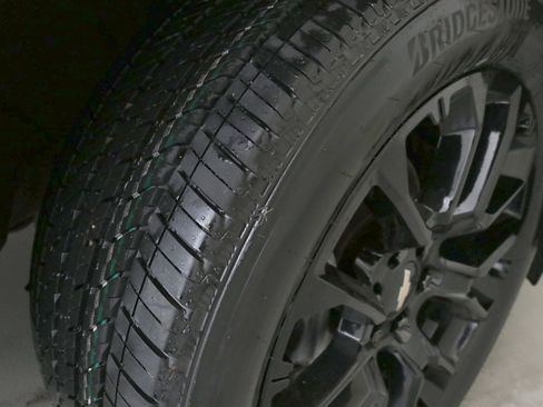 Used 2023 Chevrolet Tahoe Premier image 35