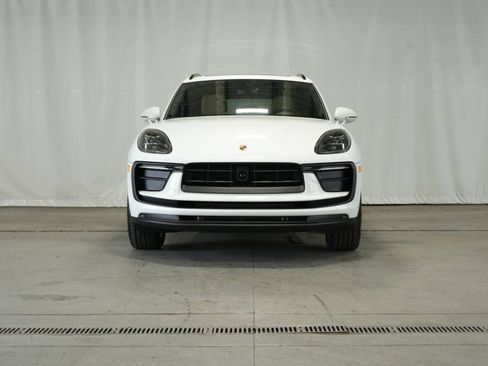 New 2025 Porsche Macan image 10
