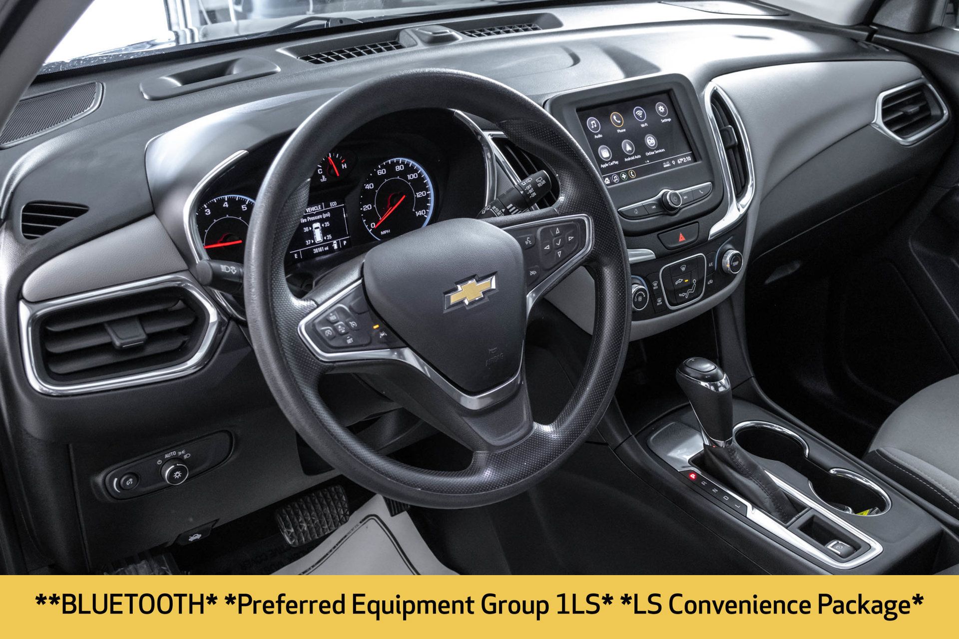 Used 2020 Chevrolet Equinox LS w/ LS Convenience Package FWD image 5