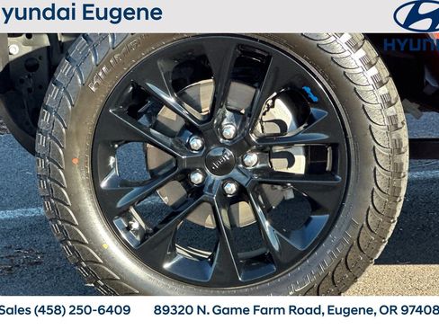 Used 2022 Jeep Wrangler Unlimited Sahara w/ Cold Weather Group image 35