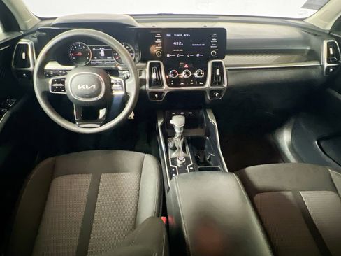 Used 2023 Kia Sorento LX FWD image 29
