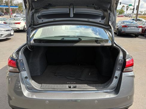 Used 2025 Nissan Versa SV FWD image 29