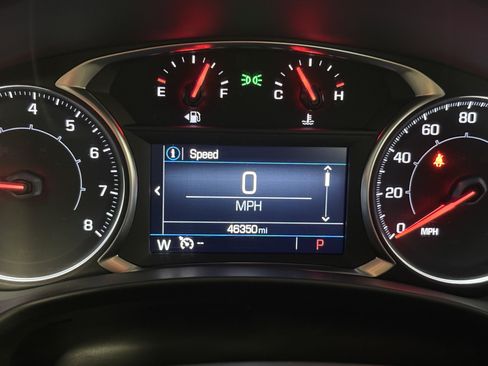 Used 2024 GMC Terrain SLE AWD/4WD image 23