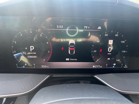 Used 2025 Nissan Murano SV image 14