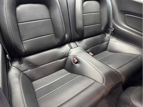 Used 2017 Ford Mustang GT Premium w/ GT Performance Package RWD image 21