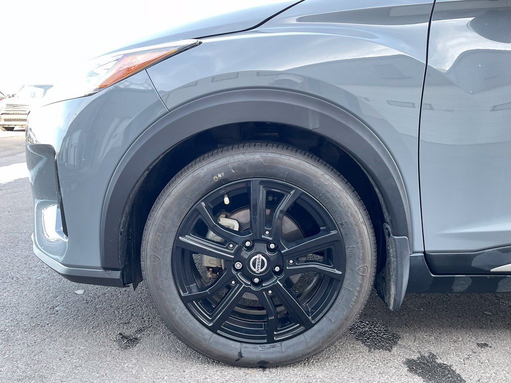 Used 2021 Nissan Kicks SR w/ SR Premium Package FWD image 31