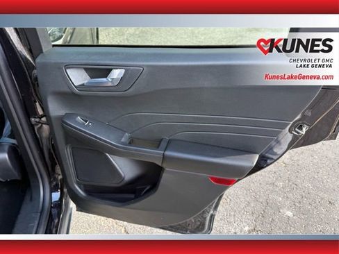 Used 2025 Ford Escape ST-Line image 17