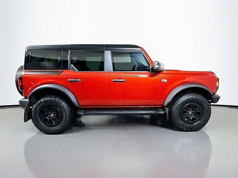 Used 2024 Ford Bronco Wildtrak image 8