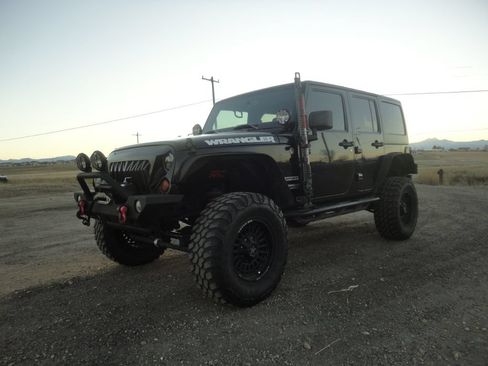 Used 2013 Jeep Wrangler Unlimited Sport AWD/4WD image 2