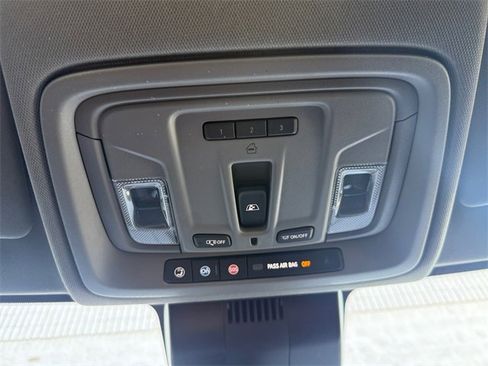 Used 2024 Chevrolet Silverado 1500 LT Trail Boss w/ Convenience Package II image 23