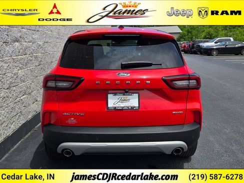 Used 2024 Ford Escape Active w/ Tech Pack #1 AWD/4WD image 4