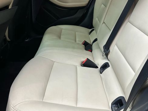 Used 2017 INFINITI QX30 Premium w/ Navigation Package image 28