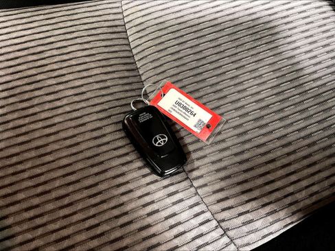 Used 2024 Toyota 4Runner SR5 image 30