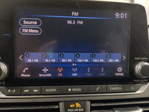 Used 2019 Nissan Altima 2.5 SR FWD image 25