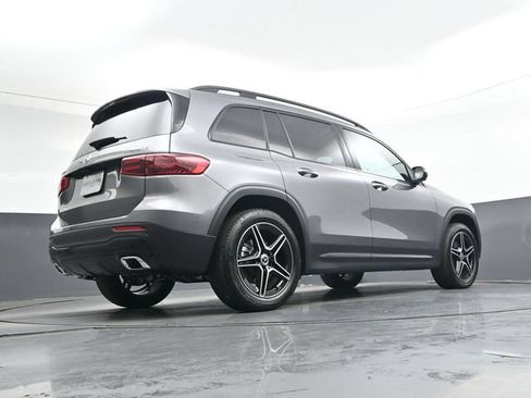 Used 2026 Mercedes-Benz GLB 250 4MATIC image 31