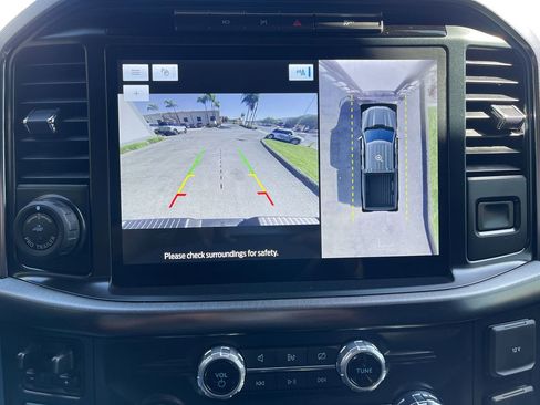 Used 2022 Ford F150 Platinum w/ Equipment Group 701A High AWD/4WD image 9