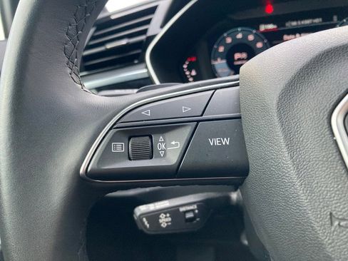 Used 2025 Audi Q3 2.0T Premium image 16